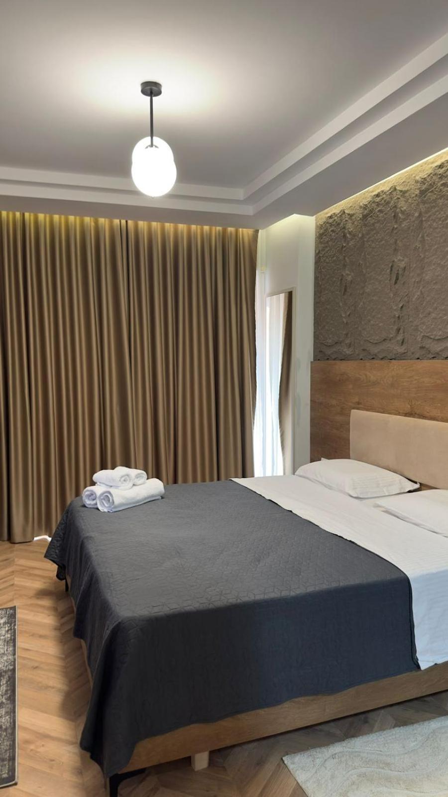 Your Apart Hotel Тирана Екстериор снимка