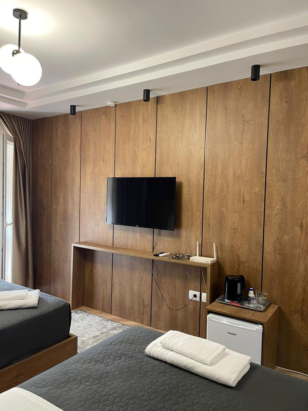 Your Apart Hotel Тирана Екстериор снимка